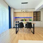 Vladi Q Apartment